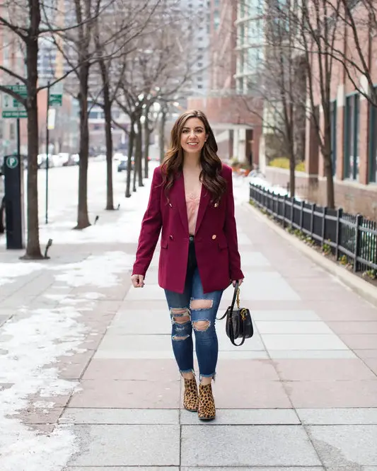 How To Style A Burgundy Blazer