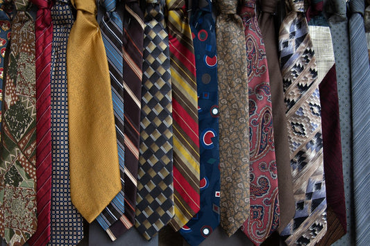 What Color Necktie Should I Wear