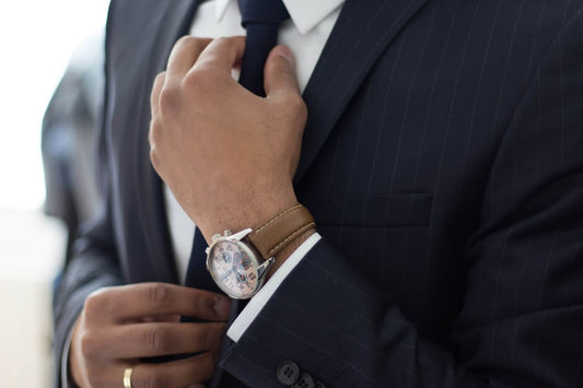 What Color Tie Blue Suit White Shirt