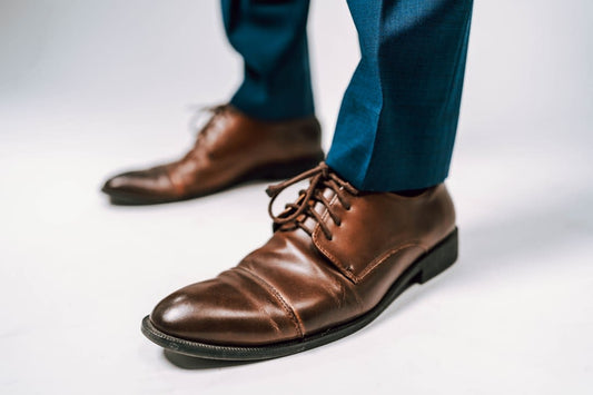 What Colour Tie Blue Suit Brown Shoes