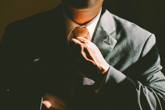 What Colour Tie Works With A Black Suit