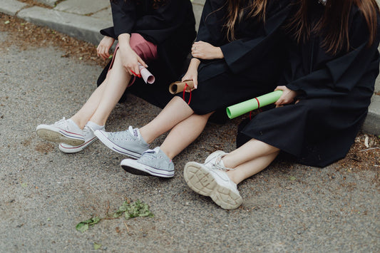 What Shoes To Wear With Graduation Gown