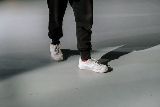What Shoes To Wear With Grey Pants Female