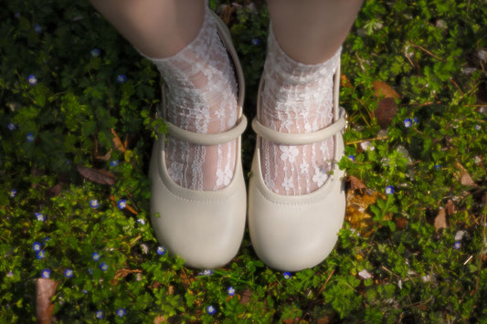 What Shoes To Wear With Lucy and Yak Dungarees