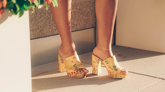 What Shoes To Wear With Mustard Yellow Dress