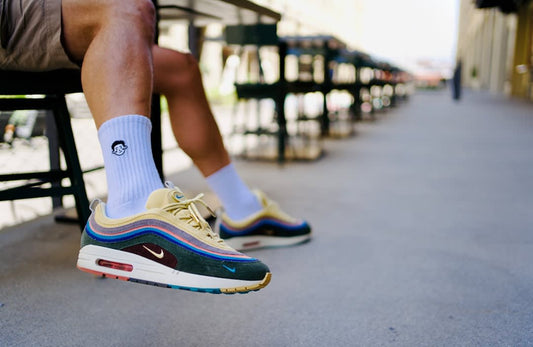 What Shoes To Wear With Nike Socks
