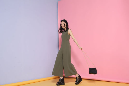 What Shoes To Wear With Olive Green Jumpsuit