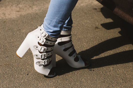 What Shoes To Wear With Playsuit