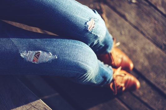 What Shoes To Wear With Ripped Jeans Men's