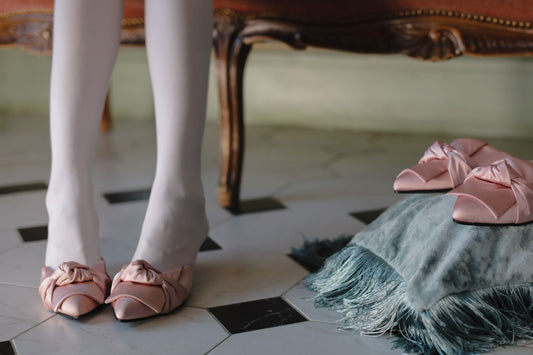 What Shoes To Wear With Satin Dress