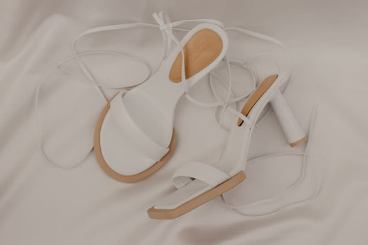 What Shoes To Wear With Silk Midi Skirt