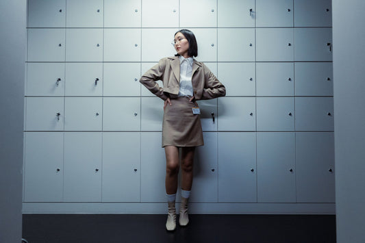 What Shoes To Wear With Skirt and Blazer