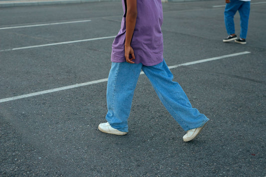 What Shoes To Wear With Ultra Wide Leg Jeans