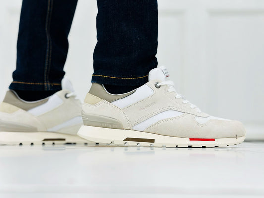 What Shoes To Wear With White Jeans